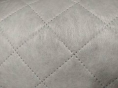 Prošívaná koženka černá (2)