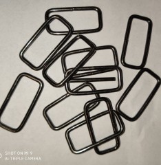 10 ks - černý  nikl - rámeček 32 mm vsuvka